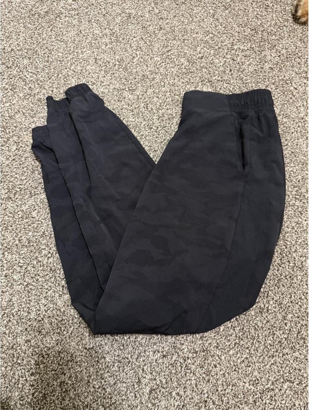 Athleta Women's Black and Navy Joggers-tracksuit
